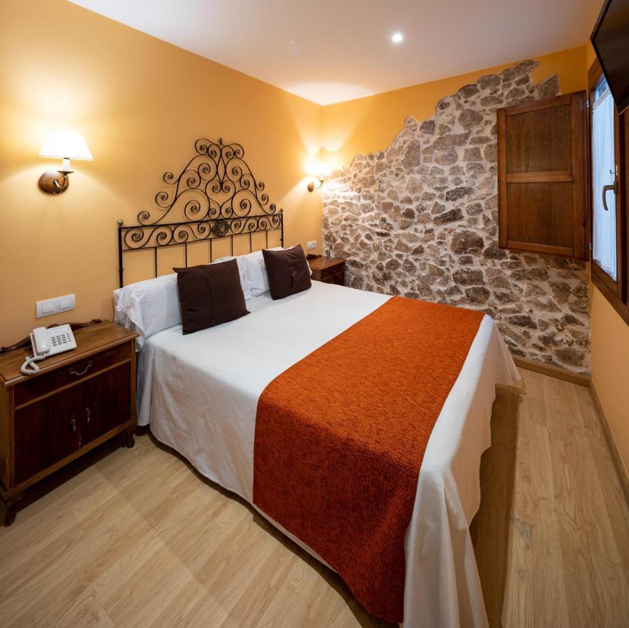 Hotel Ripoll Sant Hilari Sacalm Exterior photo