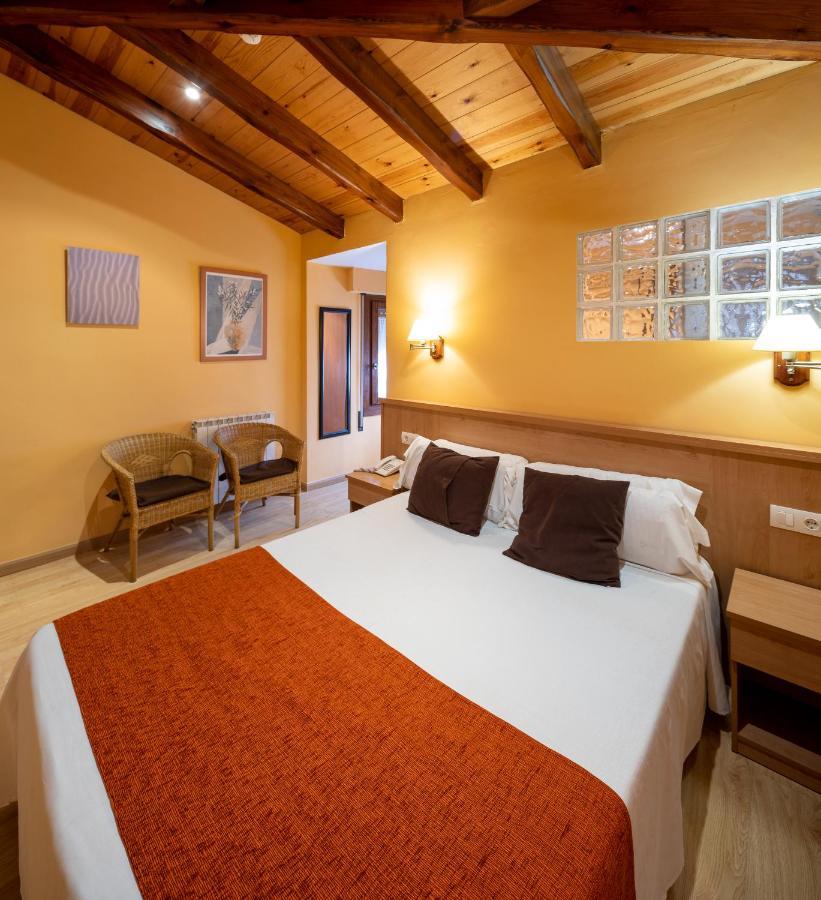 Hotel Ripoll Sant Hilari Sacalm Exterior photo