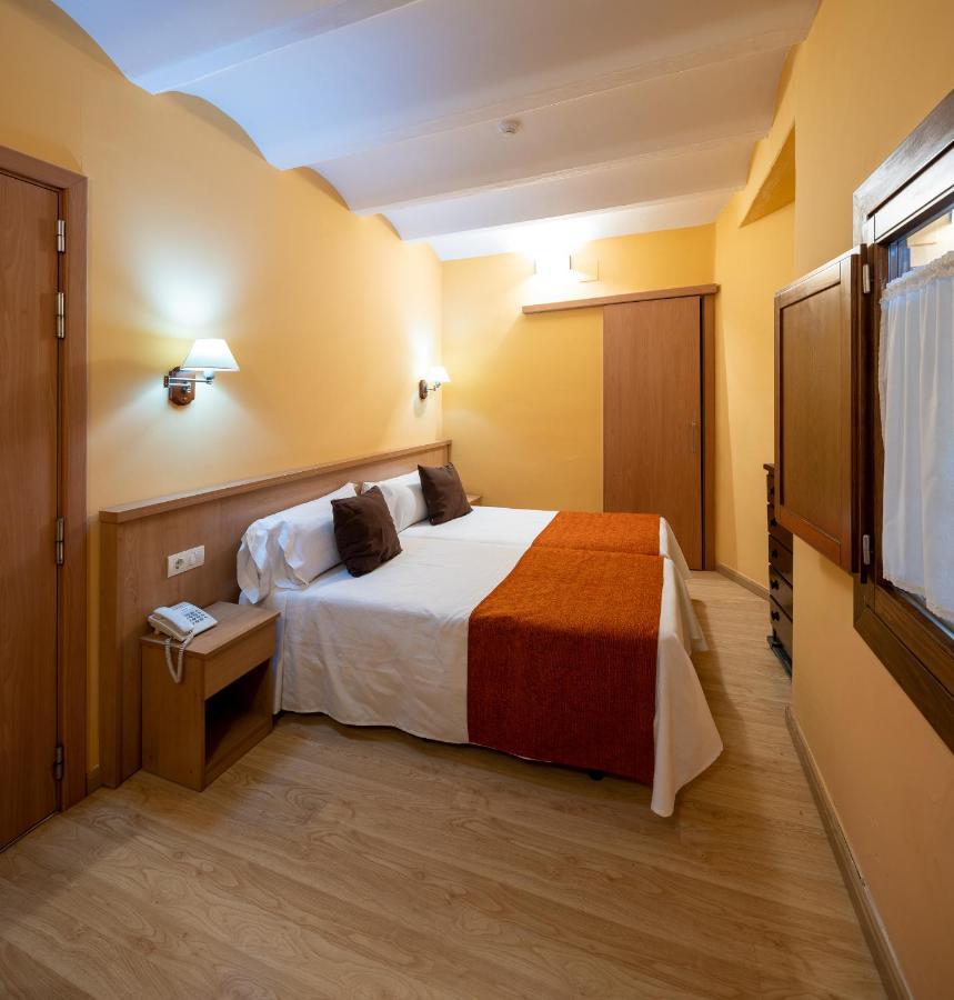 Hotel Ripoll Sant Hilari Sacalm Exterior photo