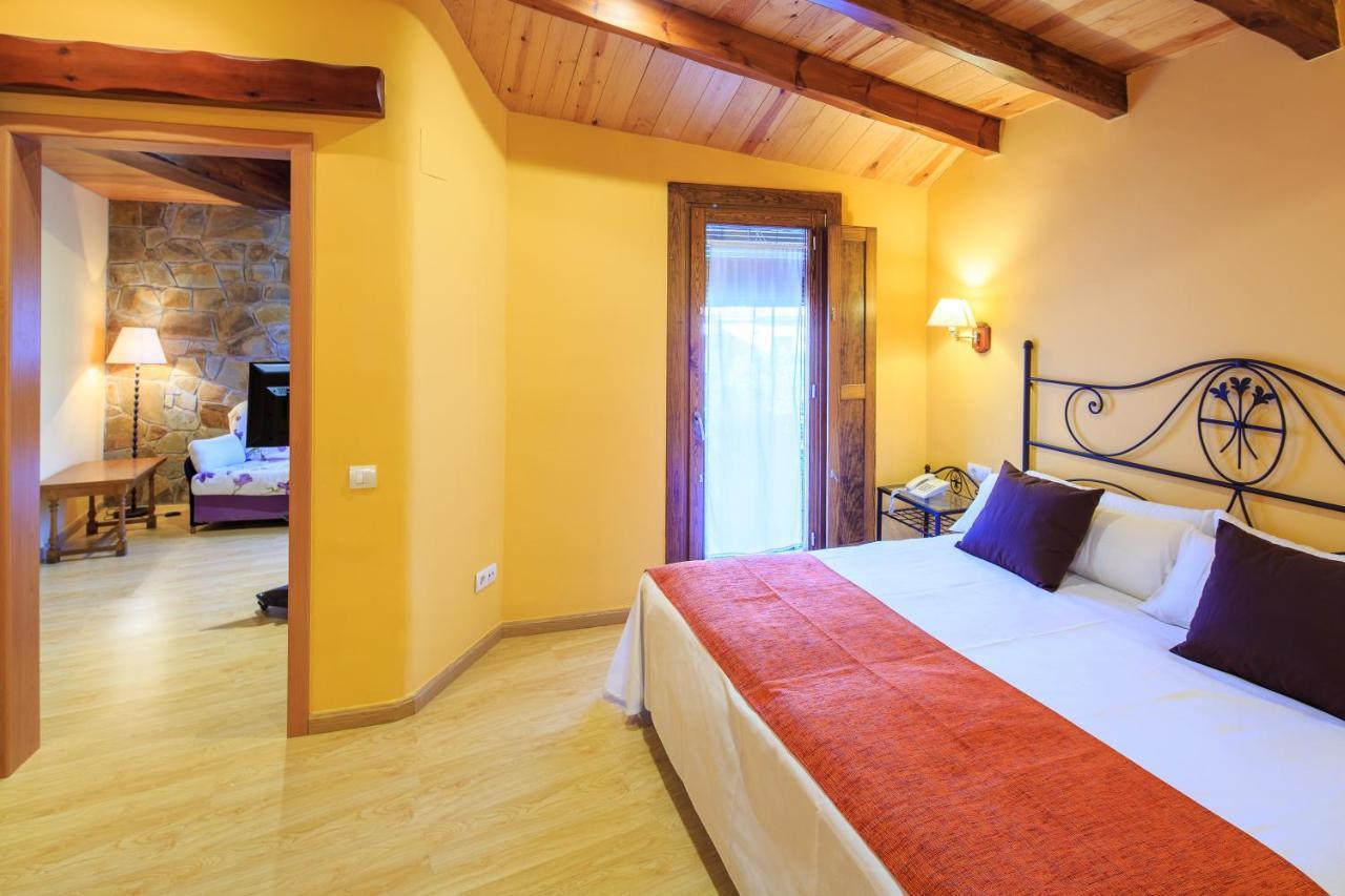 Hotel Ripoll Sant Hilari Sacalm Exterior photo