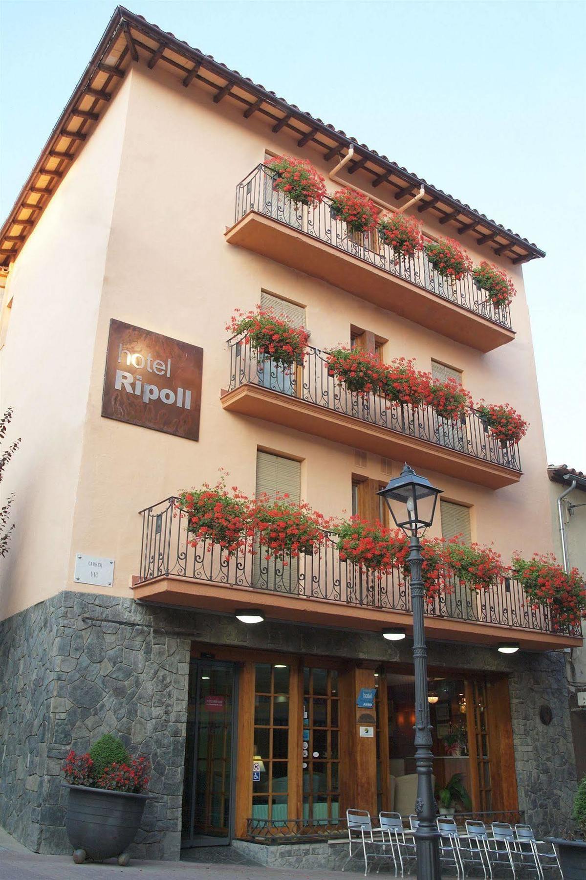 Hotel Ripoll Sant Hilari Sacalm Exterior photo